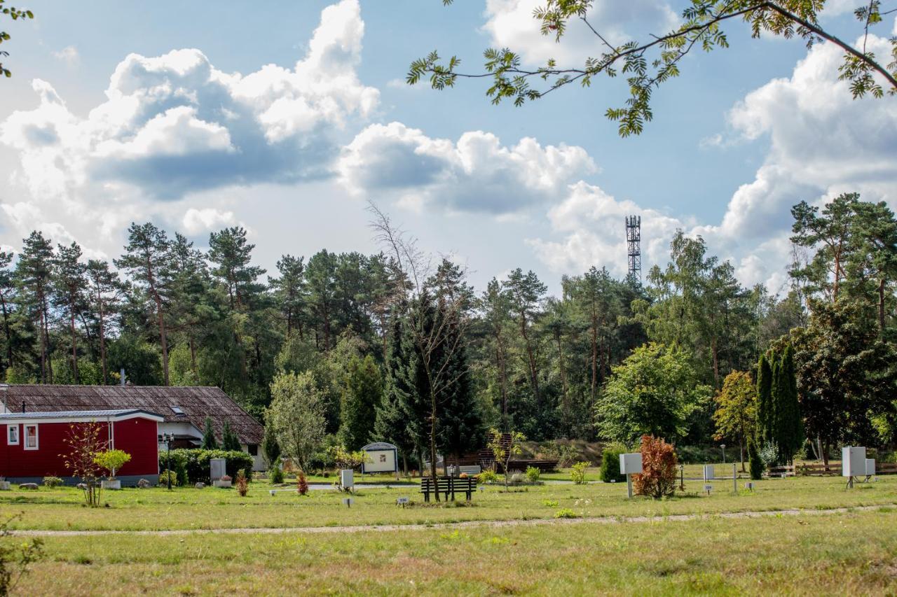 Naturcamping Lueneburger Heide - Chalets & Tiny Haeuser Soltau Luaran gambar