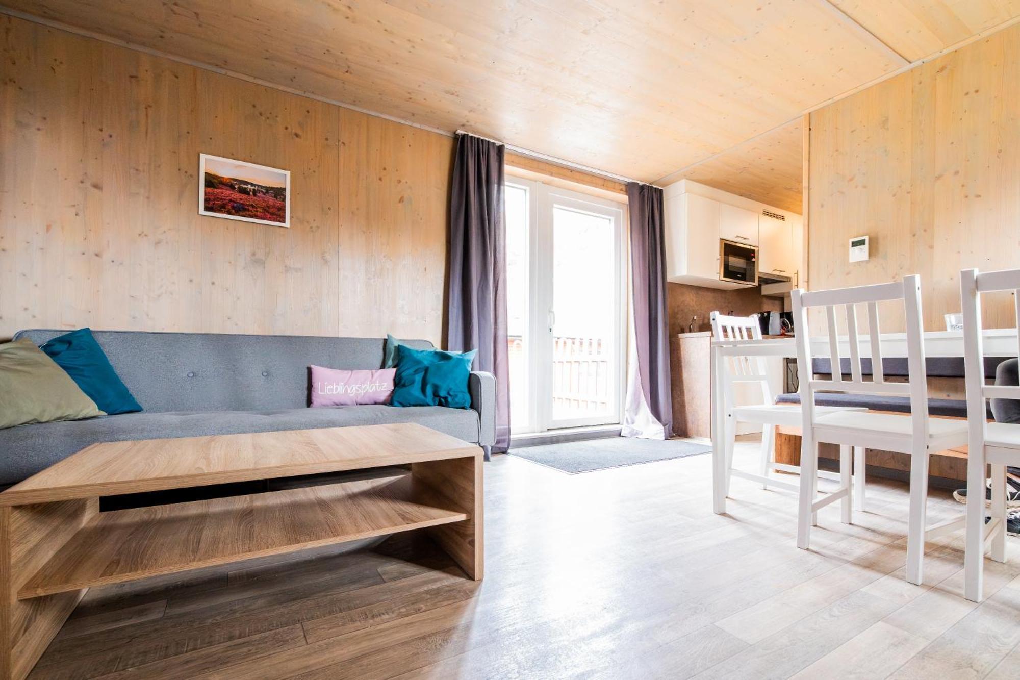 Naturcamping Lueneburger Heide - Chalets & Tiny Haeuser Soltau Luaran gambar