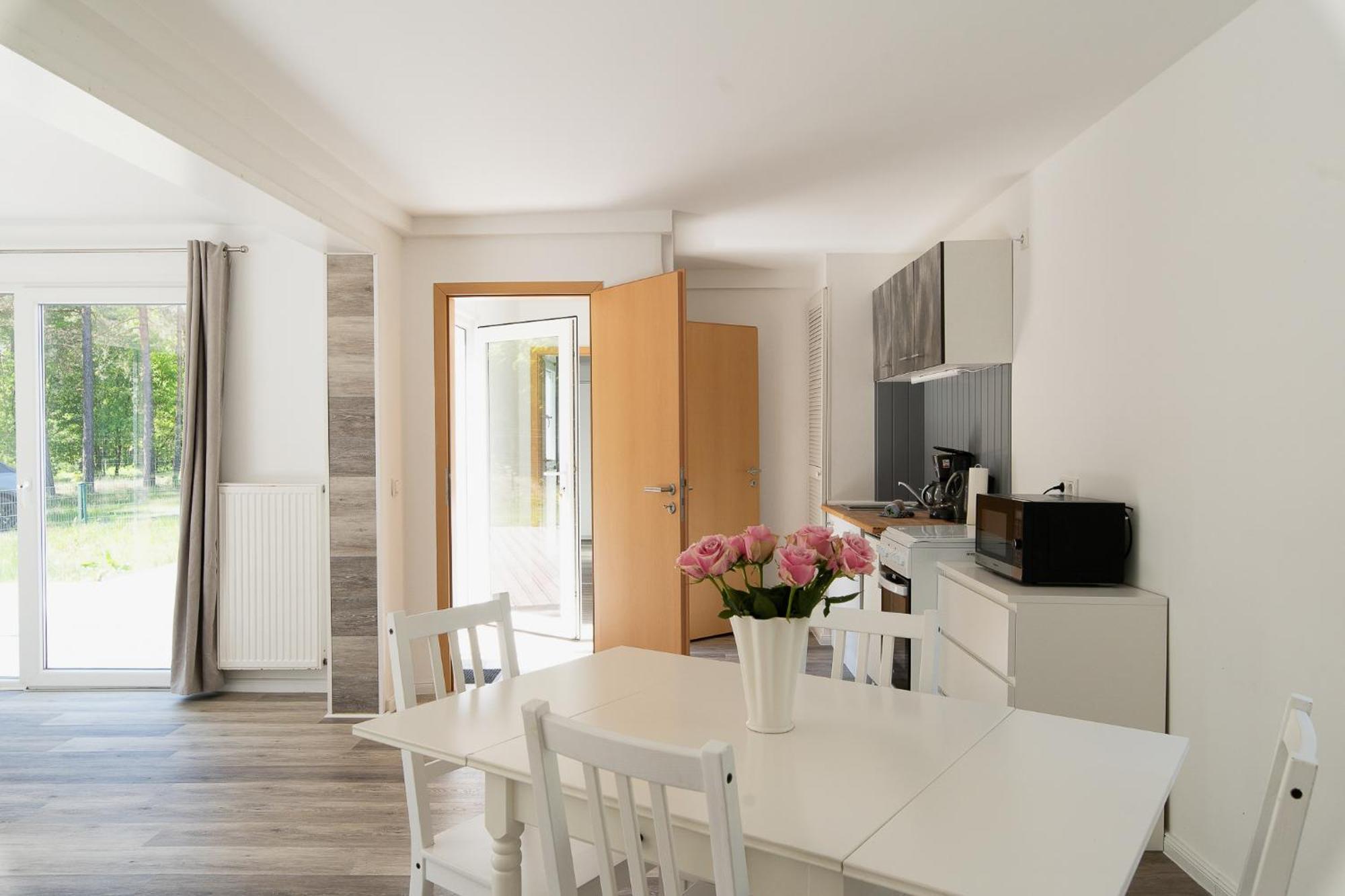Naturcamping Lueneburger Heide - Chalets & Tiny Haeuser Soltau Luaran gambar