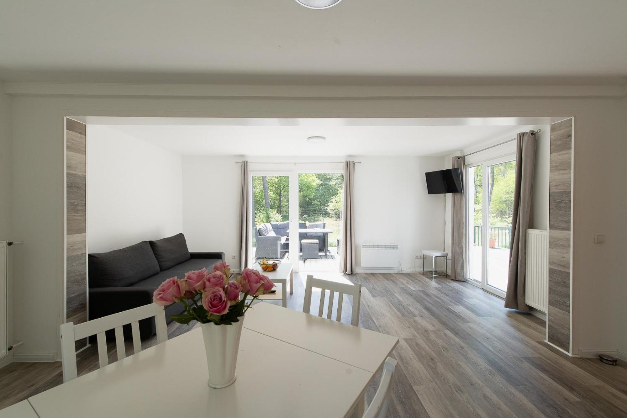 Naturcamping Lueneburger Heide - Chalets & Tiny Haeuser Soltau Luaran gambar