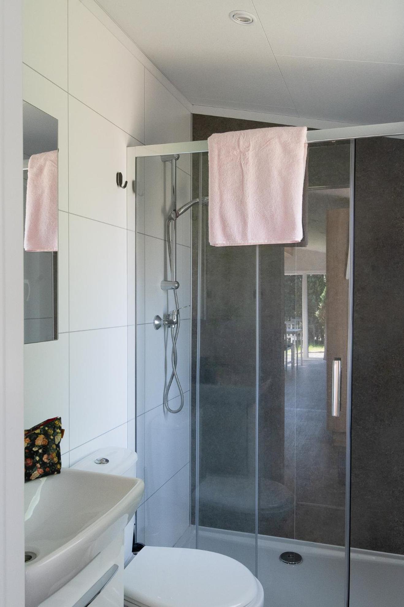 Naturcamping Lueneburger Heide - Chalets & Tiny Haeuser Soltau Luaran gambar